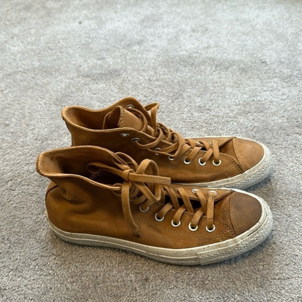 Converse Unisex Brown Leather High tops GUC 8.5 or 10.5
